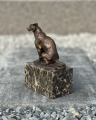 Бронзовая статуэтка - Сидящая пантера