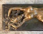 Эротическая бронзовая статуэтка - Обнажённая лежащая девушка - 4