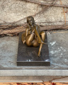 Эротическая бронзовая статуэтка - Обнажённая лежащая девушка - 5
