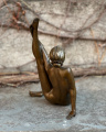 Эротическая бронзовая статуэтка обнаженной женщины - растяжка