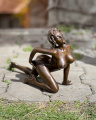 Эротическая бронзовая статуэтка обнаженной женщины - стриптизерши 2