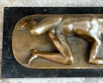 Бронзовая статуэтка - Лежащий обнаженный мужчина 2