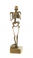 Бронзовая фигура скелета