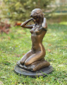 Эротическая бронзовая статуэтка обнаженной женщины с ожерельем