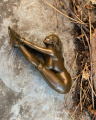 Статуя связанная обнаженная женщина из бронзы