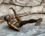 Эротическая бронзовая статуэтка фигурка - Обнажённая лежащая девушка