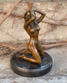 Эротическая бронзовая статуэтка обнаженной сексуальной женщины 1