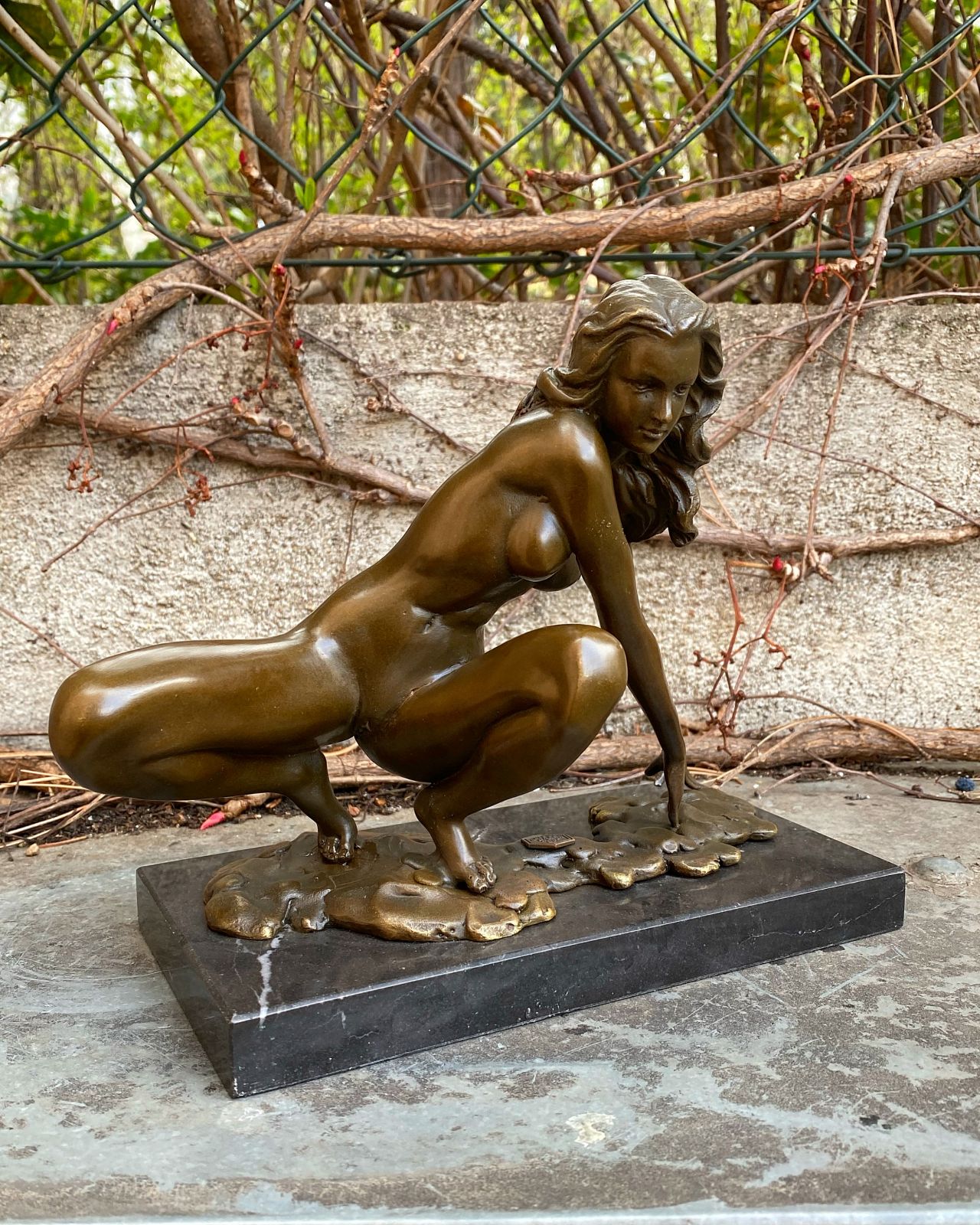Эротическая бронзовая статуэтка обнаженной сексуальной женщины 3