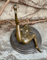 Эротическая бронзовая статуэтка - Обнажённая девушка секси