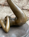 Эротическая бронзовая статуэтка - Обнажённая девушка секси