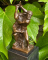 Бронзовая статуя Диомеда, схватившего Геракла